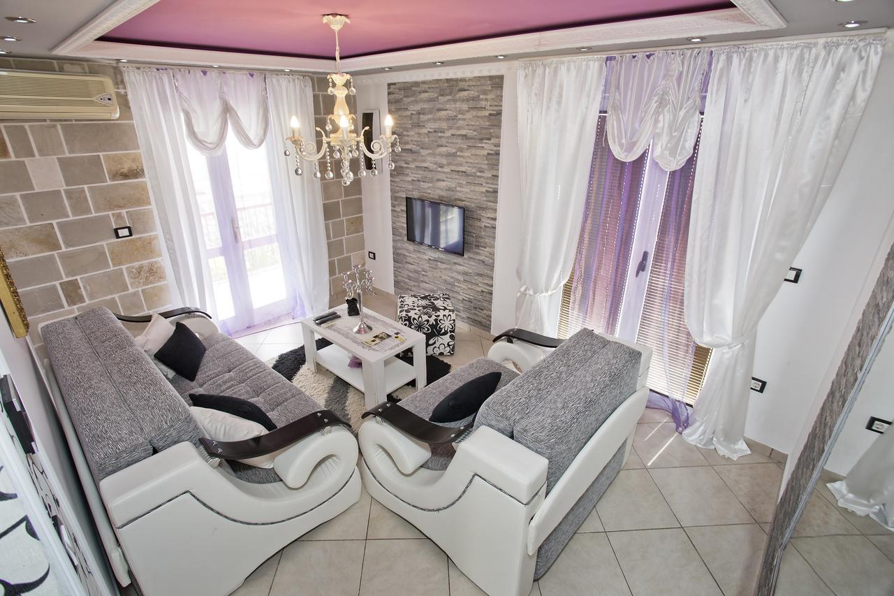 Apartments Admiral Пераст Екстериор снимка